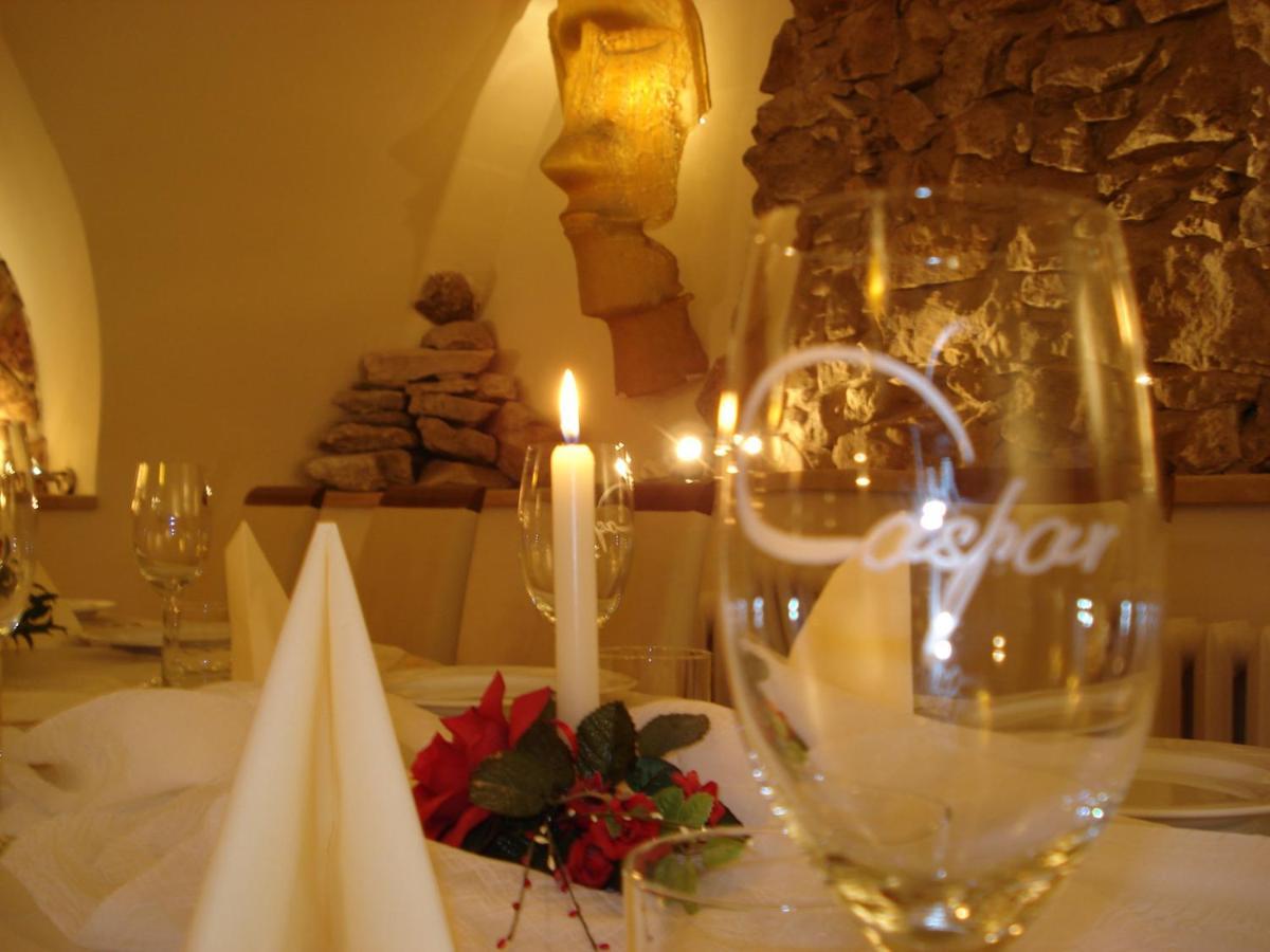 Hotel Restauracja Caspar Jelenia Gora Bagian luar foto